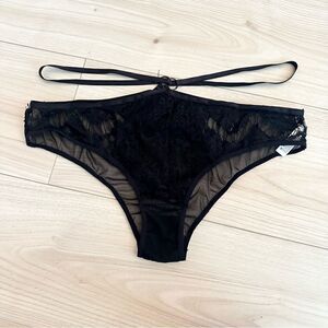 NWOT Black lace and mesh Missomo panty